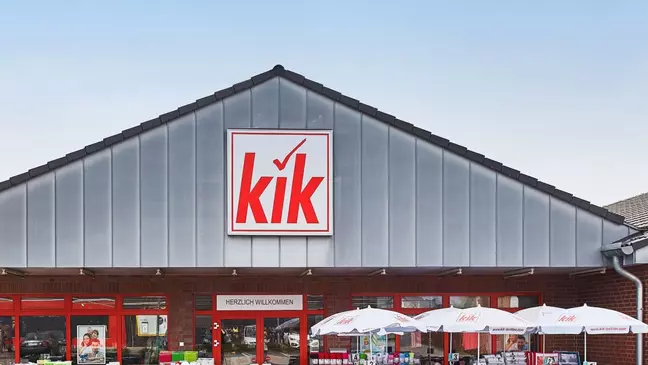 Vista esterna di una delle oltre 4.200 filiali KiK presenti in tutta Europa